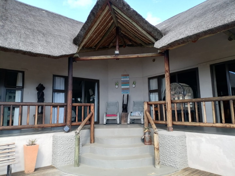 4 Bedroom Property for Sale in Albertinia Western Cape
